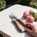 Forbici da giardinaggio con lame dritte e appuntite 19 cm Lame in acciaio al manganese Manico in legno massello Per raccolta di frutta e innesto 4