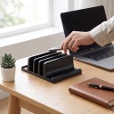 Supporto verticale per laptop per 3 dispositivi Larghezza delle fessure regolabile Plastica Nera Per MacBook laptop e tablet Risparmio di spazio 4