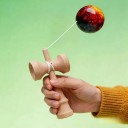 Kendama Marmor 18 cm Træ japansk spil med skinnende rød-gul kugle Træning af koordination og reaktionsevne Til børn og voksne 7