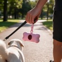 Distributore di sacchetti per escrementi canini a forma di osso con gancio per guinzaglio 2