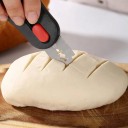 Brot- und Sauerteigschneider mit ausziehbarer Klinge und Magnet 5 Ersatzklingen 7 x 4 cm Kunststoff Schwarz für das Backen zu Hause 3