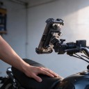 Joyroom Telefonholder til motorcykel og cykel med vibrationsdæmpning Til telefoner 4,7–7 tommer Styr 18–34 mm Sikkerhedslås Aluminium og ABS Sort 5
