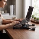 Mini base di raffreddamento per notebook con 2 ventilatori 18 x 8,5 cm Supporto pieghevole a forma di X Alimentazione USB Nera Per lavoro e viaggio 3