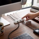 Organizator de cabluri din silicon cu 3 găuri 82 x 22 x 17 mm Suport autoadeziv pentru cabluri de până la 5 mm Alb Pentru birou și mașină 3