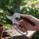 Forbici da giardinaggio per rami Lunghezza 20 cm Lama 6 cm Taglio fino a 20 mm Corpo in metallo Manico antiscivolo Argento e nero Per alberi e arbusti 2