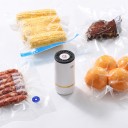 Handvakuumpumpe für Lebensmittel mit USB-Ladeanschluss Mini elektrische Vakuumierer 4,6 l/min Ein Knopf Weiß Für Beutel und Dosen 4