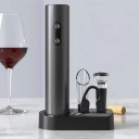Elektrisk vinöppnare med stativ Set med hällpip, vakuumpropp och folieavskärare Batteridriven korkskruv Mörkgrå 5