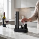 Elektrisk vinöppnare med stativ Laddningsbar uppsättning med hällpip, vakuumpropp och folieavskärare Svart För kök och bar 3