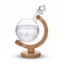Γυάλινο μπαρόμετρο Storm Glass σε σχήμα γλόμπου 21,5 x 14 εκ. Γυάλινο μπαρόμετρο με κρύσταλλα σε ξύλινη βάση Διακόσμηση για το τραπέζι και το ράφι 2