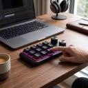 Makro klávesnice 12 kláves a 2 knoflíky 2,4 GHz Bluetooth i USB-C Mechanické spínače RGB podsvícení pro hry a střih 6