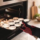 Gant de protection avec éléments antidérapants Longueur 25 cm Cinq doigts avec manchon côtelé Matériau tricoté Motif flammes Impression rouge 6