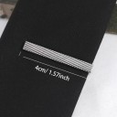 Nyakkendőcsipesz 4 cm Rövid fém nyakkendőcsipesz átlós barázdákkal az egész hosszában Ezüst Férfi kiegészítő öltönyhöz és inghez 5