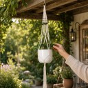 Macramé ophæng til plantekrukke med sorte perler og metalring Længde 105 cm Håndlavet reb af plantefibre Hvid Til planter 2