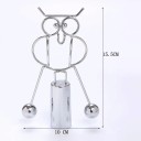 Balanziereule mit Pendelkugeln 10 x 15,5 cm Metallische silberne kinetische Dekoration für den Schreibtisch im Büro und im Kinderzimmer 5