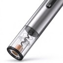 Elektrisk vinöppnare med två knappar och folieskärare i silver med LED-ljus för 4 AA-batterier för flaskhalsar upp till 35 mm 8