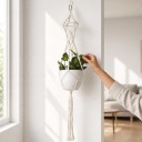 Macramé ophæng til plantekrukker med geometrisk flettet konstruktion og metalring 90 cm Snor lavet af plantefibre Hvid Boho dekoration 5