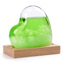 Bouřkové sklo Storm Glass ve tvaru srdce 12 x 12 cm Skleněný barometr s krystaly na dřevěném podstavci Dekorace na stůl 2