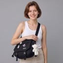 Messenger taske over skulderen 29 x 23 cm Oxford stof Sort Crossbody taske med mærker og plysbamse vedhæng Til skolen 5