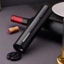 Elektrisk vinöppnare med batteri set med vakuumpropp, hällpip och folieavskärare automatisk korkskruv med fönster svart 3
