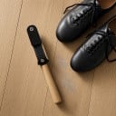Dratbørste til ruskindssåler på danse sko 17 cm Træhåndtag Beskyttelseshætte med trykknap Til ballet sko og stiletter 7