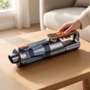 Bezdrôtový vysávač do auta Bezkartáčový motor 100 W Batéria 3 x 2000 mAh Digitálny displej Nádoba 450 ml Šedá a oranžová Do auta aj domov 4
