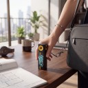 Mini kamera na klíčenku 2K video Otočný objektiv 230° Barevný displej 0.96″ Nabíjení USB-C Hmotnost jen 32 g 7
