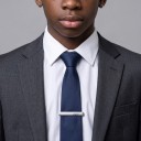 Nyakkendőcsipesz 6 x 0,6 cm Fém nyakkendőcsipesz csiszolt felülettel és ferde barázdákkal Ezüst Kiegészítő az irodába és az esküvőre 4