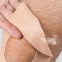 Kineziologický tejp na koleno s otvorem pro čéšku 25 x 14,5 cm Elastická bavlněná páska Voděodolná Pro sport a běh 4