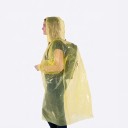 Jednorázové pláštěnky s kapucí 5 ks délka 119 cm s dlouhými rukávy v náhodných barvách jednotlivě balené unisex univerzální velikost 5