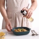 Lasinen öljysumuttimet 100 ml 4 kpl Mittausasteikko Hieno sumu Korkeus 17 cm Ruokintaan grillaamiseen leivontaan ja salaateihin 4