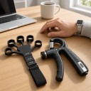 Conjunto de fortalecimento de mão e dedos - Fortalecedor de pegada 10 - 100 kg com contador e fortalecedor de dedos com faixa para pulso Preto Treino 2