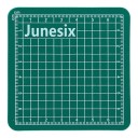 Lille skæreunderlag 8 x 8 cm i PVC med en tykkelse på 3 mm og en dobbeltsidet centimeter gitter til skæring af papir og washi tape 1