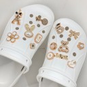 14 Stück Dekorationen für Crocs Set mit Steinmotiven ABS goldene Verzierungen für Clogs Zubehör für Lochschuhe eleganter Stil 2