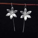 Boucles d'oreilles pour femmes avec des fleurs 5
