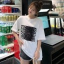 T-shirt med tryck i överdimensionerad storlek för kvinnor 7