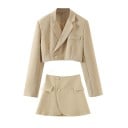 Chaqueta y falda de mujer 3