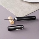 2-in-1-Weinkorkenzieher mit integriertem Kapselschneider Eleganter Öffner mit Nadel zum einfachen Entfernen des Korkens Sichere und praktische Anwendung 1