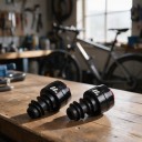 2 pcs LED Lights for Handlebar Ends WEST BIKING Warning Flashers and Indicators for Bicycle 3 Modes 2.5 x 5.3 cm Aluminium CR2032 Battery 5