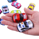 20 darabos mini autó készlet 5,5 x 3,2 x 1,7 cm Aranyos játékok gyerekeknek Színes autómodellek óvodába Apró ajándékok Véletlenszerű színek Szórakoztató játék 2