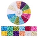 2000 ks skleněných korálků 2 mm otvor 1 mm Otáčivé balení 8,4 × 8,4 cm 12 přihrádek 1