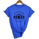 T-shirt med kameratema för kvinnor 6