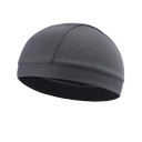 Čiapka pod prilbu na motocykel s priliehajúcim strihom Sieťovaná štruktúra látky Pre obvod hlavy 54 až 68 cm Polyester a mikrovlákno 4