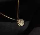 Kvinnors delikat halsband med hänge 2