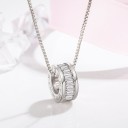 Damhalsband med cirkulärt hänge D514 2
