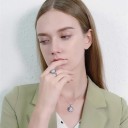 Damhalsband med runt hänge D720 3