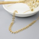 Damhalsband med blad G587 1