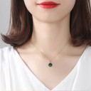 Damhalsband med malakit 2