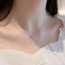 Damhalsband med rosett D656 2