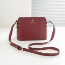 Damsk crossbody-väska med axelrem Rundad form med dragkedja Justerbar rem med spänne PU-läder och polyester Mått 23 x 17 x 10 cm 9