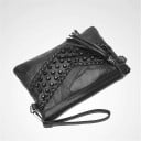 Damsvart crossbody-väska i äkta läder med nitar och flätade remmar Dekorativ frans Handledsrem och axelrem 24 x 17 x 3 cm 5
